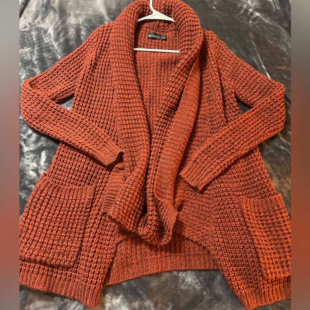 Burgundy bycorpus cardigan medium